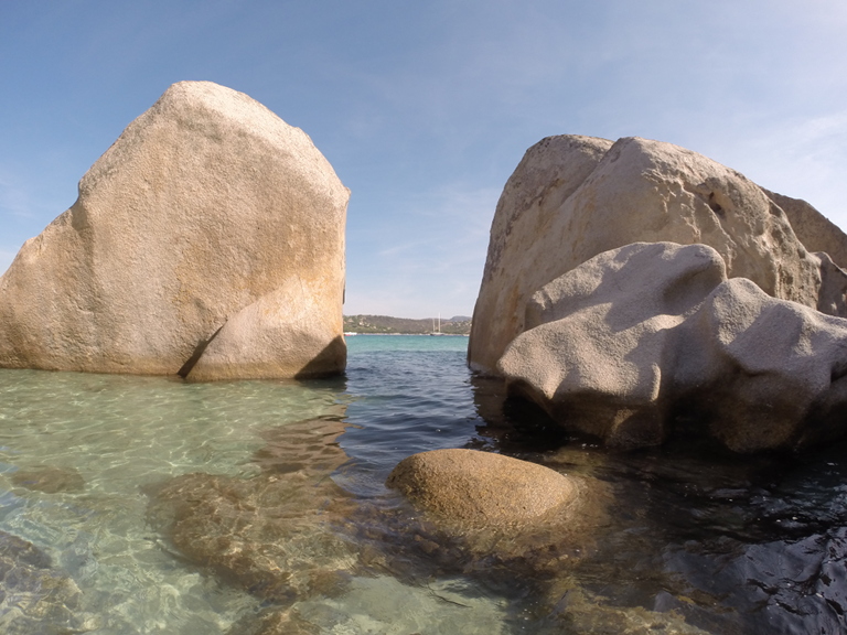 Santa Giulia, les rochers